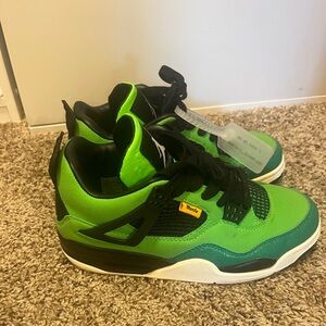 Jordan’s size 8.5 men